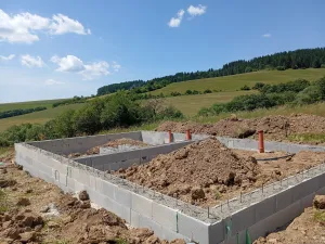 Obrázok Realizácia základových platní, Liptovské Beharovce