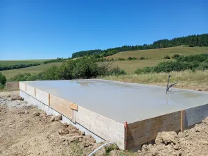 Obrázok Realizácia základových platní, Liptovské Beharovce